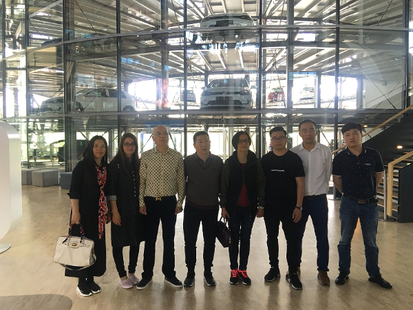 Visit Volkswagen Glass factory in Germany